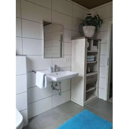 Сasa de vacaciones Haus Baier No 2 With Balcony Engen