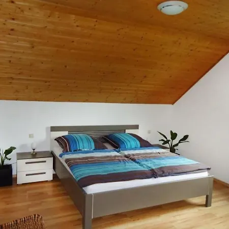 Сasa de vacaciones Haus Baier No 2 With Balcony Engen